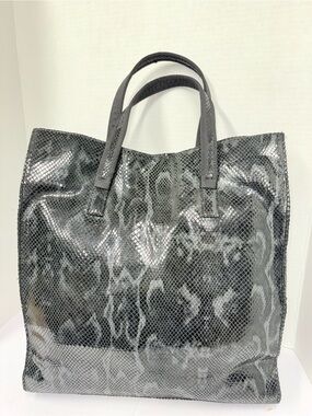 Disser Leather Tote